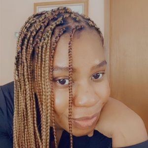 Meet your Posher, Angela